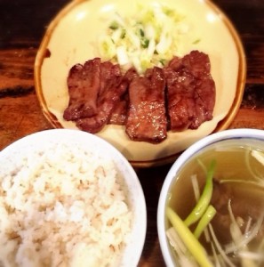 ぎゅううたん